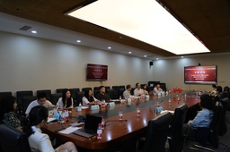 深入开展学习贯彻习近平新时代中国特色社会主义思想主题教育正当时——色播国际关系专业教工党支部组织专题党课